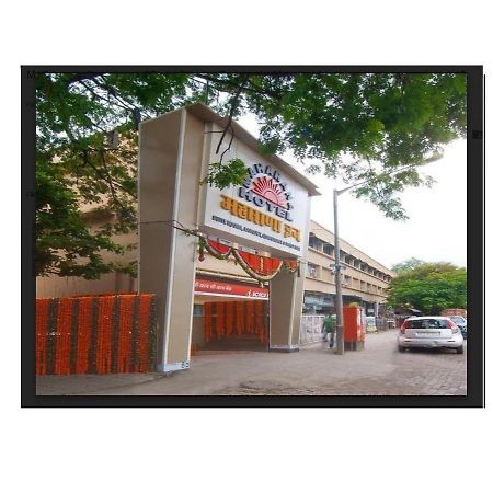 Hostel Mumbai By Maharana Inn Bombaim Exterior foto